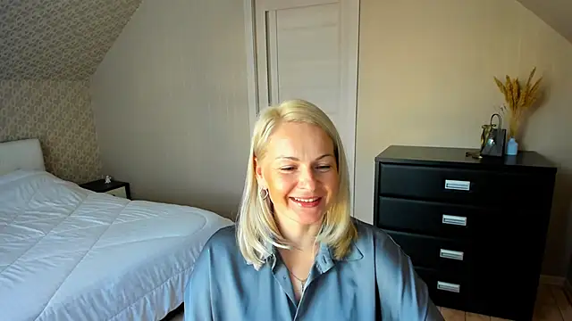 Snapshot of Alicee_Gracee chatting on 14, 11, 2025 Alicee Gracee online show from 14, 11, 2025