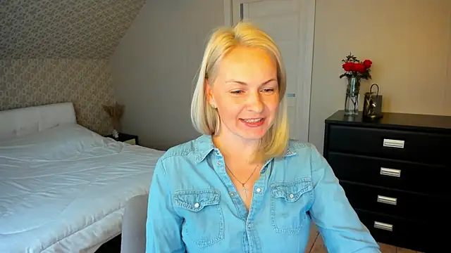 Snapshot of Alicee_Gracee chatting on 17, 11, 2025 Alicee Gracee online show from 17, 11, 2025