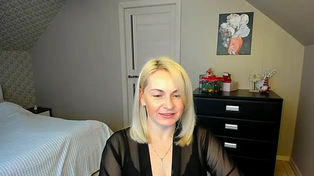 Snapshot of Alicee_Gracee chatting on 5, 12, 2025 Alicee Gracee online show from 5, 12, 2025