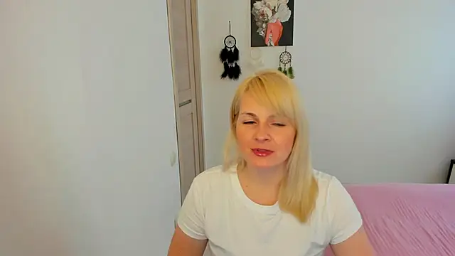 Alicee Gracee online show from 6, 2, 2026