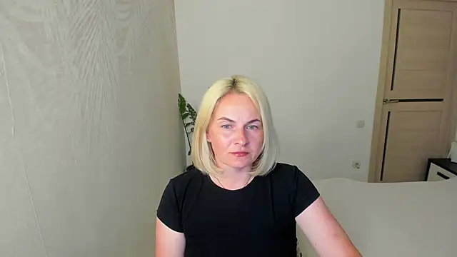 Snapshot of Alicee_Gracee chatting on 20, 6, 2026 Alicee Gracee online show from 20, 6, 2026