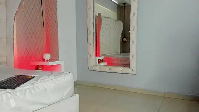 Lucii fer  online show from 18, 2, 2026