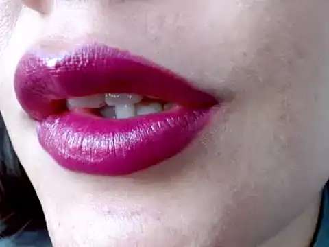 Snapshot of miss_evoleth2 chatting on 3, 3, 2025 miss evoleth2 online show from 3, 3, 2025