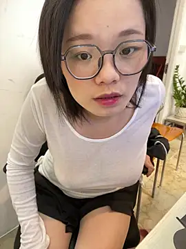 Bella0815 online show from 17, 3, 2025