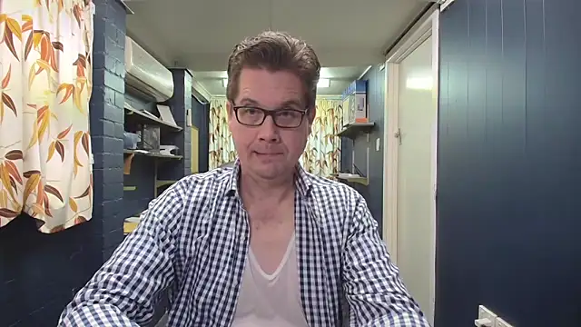 tilobinder online show from 14, 9, 2025