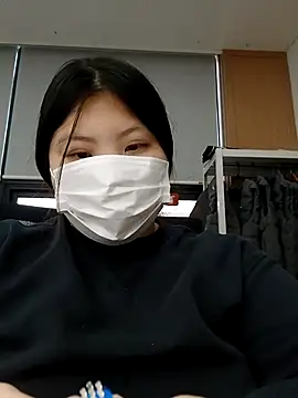 hello098712 online show from 17, 10, 2025