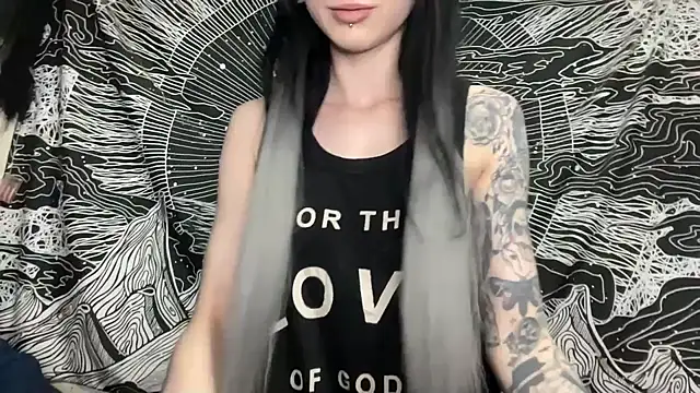 Snapshot of MissMidnightUK chatting on 16, 2, 2025 MissMidnightUK online show from 16, 2, 2025