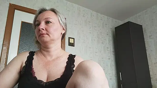 EdithManning online show from 11, 7, 2026