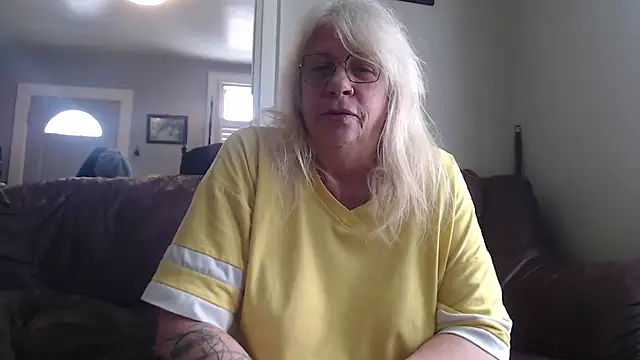 canadiancougar1965 online show from 20, 2, 2025