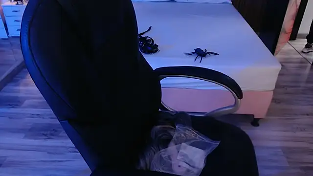 Sam mansson66 online show from 2, 10, 2025