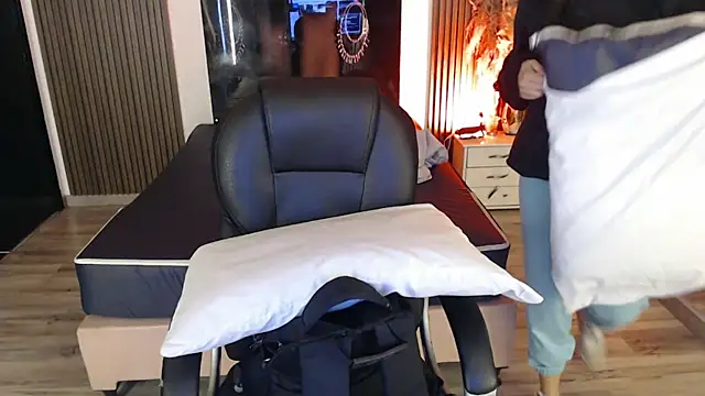 Snapshot of Sam_mansson66 chatting on 27, 3, 2026 Sam mansson66 online show from 27, 3, 2026