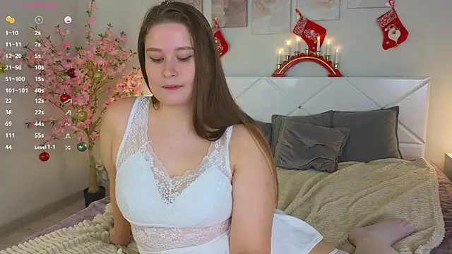 sophie  lee online show from 23, 12, 2024