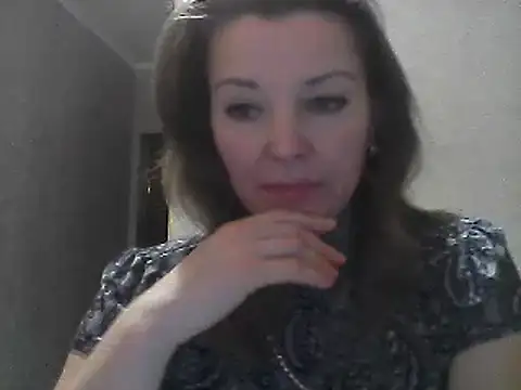 Snapshot of VselenaSun402 chatting on 5, 1, 2025 VselenaSun402 online show from 5, 1, 2025