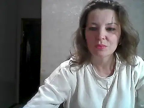 Snapshot of VselenaSun402 chatting on 24, 1, 2025 VselenaSun402 online show from 24, 1, 2025