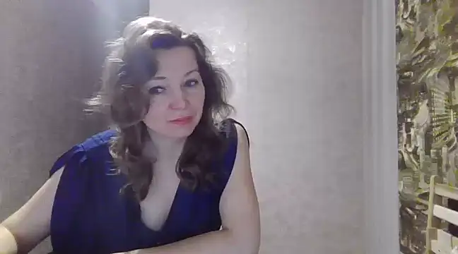 Snapshot of VselenaSun402 chatting on 3, 2, 2025 VselenaSun402 online show from 3, 2, 2025