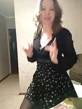Snapshot of VselenaSun402 chatting on 16, 3, 2025 VselenaSun402 online show from 16, 3, 2025