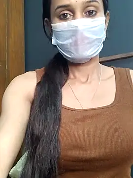 Snapshot of Oleevia chatting on 4, 2, 2026 Oleevia online show from 4, 2, 2026