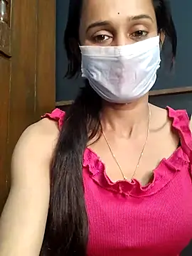 Snapshot of Oleevia chatting on 7, 2, 2026 Oleevia online show from 7, 2, 2026