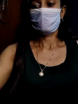 Snapshot of Oleevia chatting on 7, 4, 2026 Oleevia online show from 7, 4, 2026