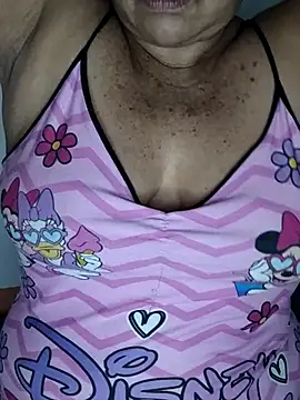 Kasandra Ho online show from 6, 3, 2025