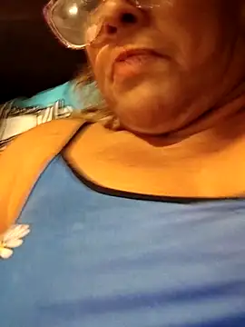 Kasandra Ho online show from 10, 3, 2025