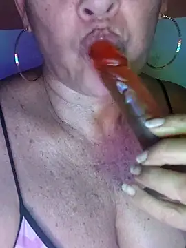 Kasandra Ho online show from 15, 2, 2026