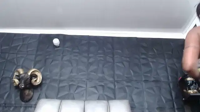 Snapshot of Hanna_Fox_69 chatting on 3, 3, 2026 Hanna Fox 69 online show from 3, 3, 2026