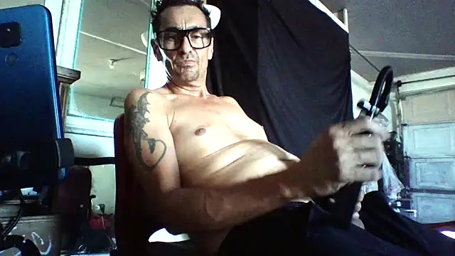 Pumpndeep online show from 8, 9, 2025