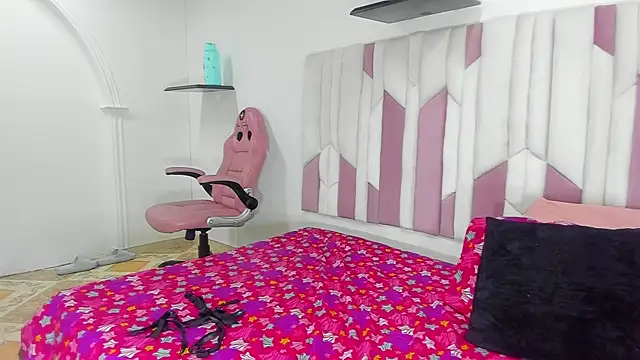 mia stanfort online show from 22, 2, 2025