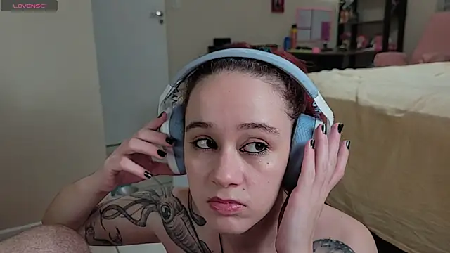 Angels fuck online show from 3, 2, 2025