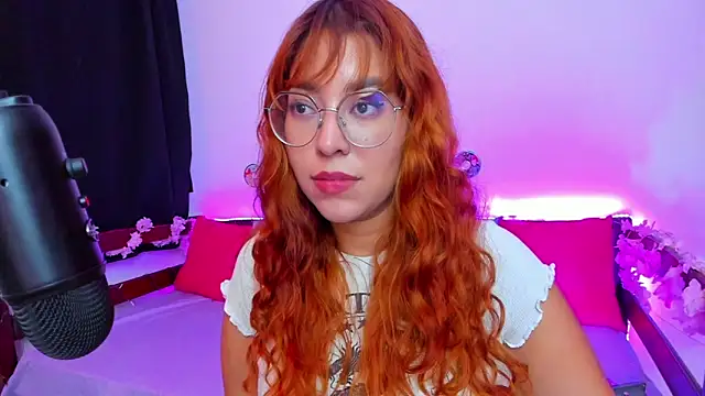 Snapshot of _Moon_Johnson chatting on 14, 9, 2025  Moon Johnson online show from 14, 9, 2025