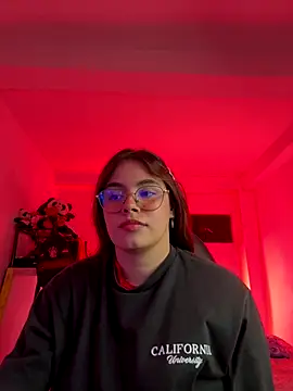 Snapshot of Yuli_zuha chatting on 2, 12, 2024 Yuli zuha online show from 2, 12, 2024