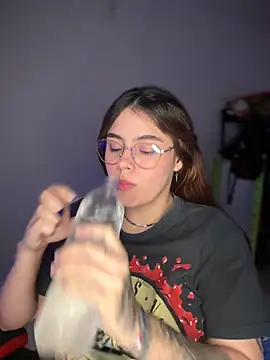 Snapshot of Yuli_zuha chatting on 7, 12, 2024 Yuli zuha online show from 7, 12, 2024