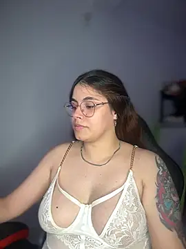 Snapshot of Yuli_zuha chatting on 8, 12, 2024 Yuli zuha online show from 8, 12, 2024