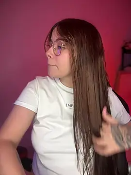 Snapshot of Yuli_zuha chatting on 10, 12, 2024 Yuli zuha online show from 10, 12, 2024