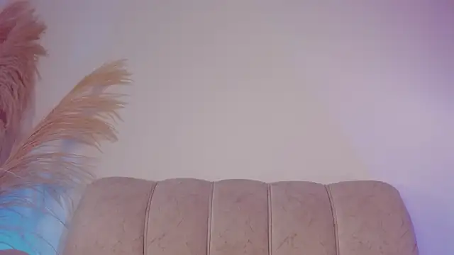 sara gwen online show from 9, 10, 2025