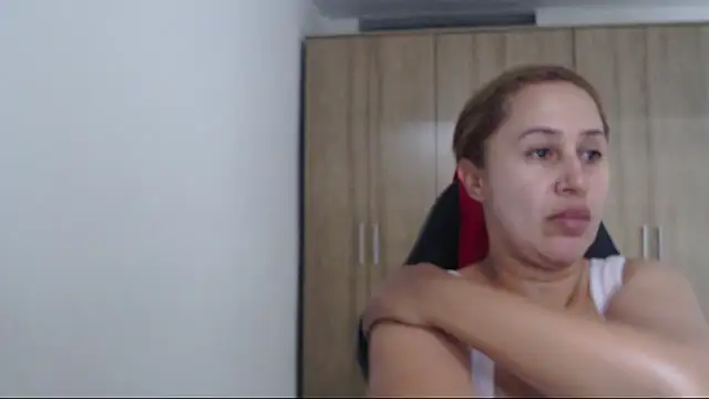 RoxanaLove9 online show from 21, 9, 2025