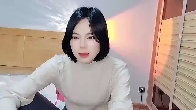 Linda-LL online show from 10, 2, 2025