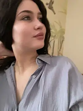 KikiWatson online show from 24, 2, 2025