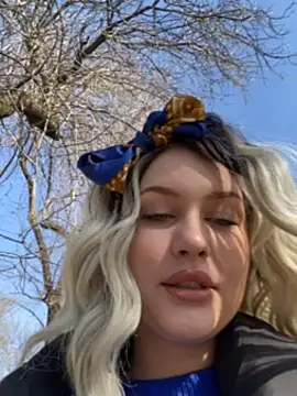 KikiWatson online show from 7, 3, 2025