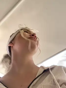 KikiWatson online show from 13, 3, 2025