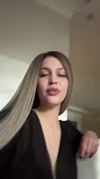 KikiWatson online show from 28, 2, 2026