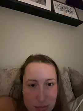 Millie-Miles online show from 5, 3, 2025