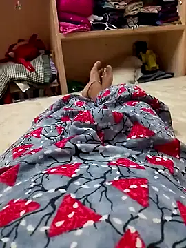 Snapshot of sneha_telugu_girl chatting on 8, 12, 2024 sneha telugu girl online show from 8, 12, 2024