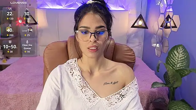 AlessiaVal  online show from 7, 11, 2025