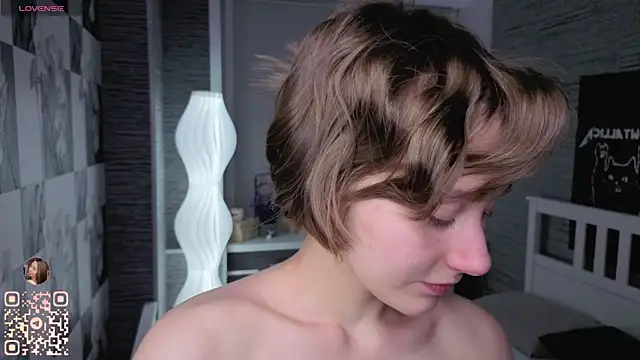 Snapshot of EthalBuffkin chatting on 7, 3, 2026 EthalBuffkin online show from 7, 3, 2026