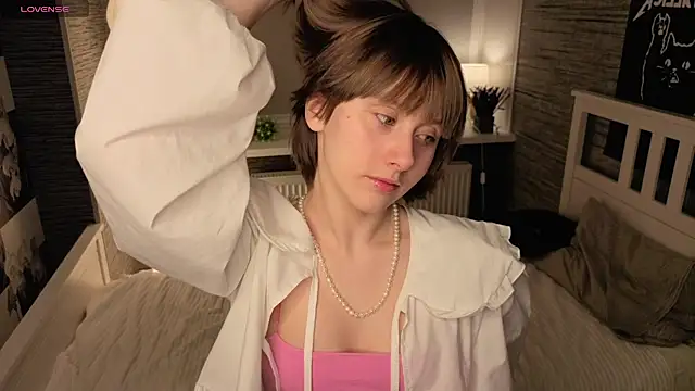 Snapshot of EthalBuffkin chatting on 15, 4, 2026 EthalBuffkin online show from 15, 4, 2026