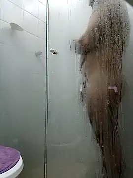 Snapshot of loganwolverine02 chatting on 2, 12, 2024 loganwolverine02 online show from 2, 12, 2024