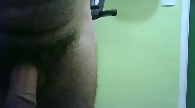 Snapshot of loganwolverine02 chatting on 8, 1, 2025 loganwolverine02 online show from 8, 1, 2025