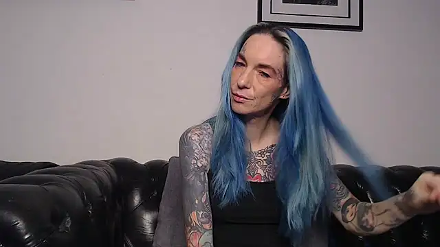 Snapshot of RavenryderUK chatting on 7, 12, 2024 RavenryderUK online show from 7, 12, 2024